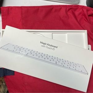 Box For Magic Keyboard